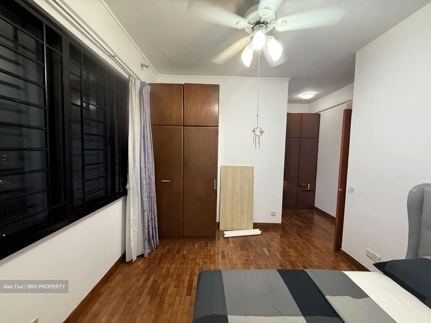 Simsville (D14), Condominium #576240171